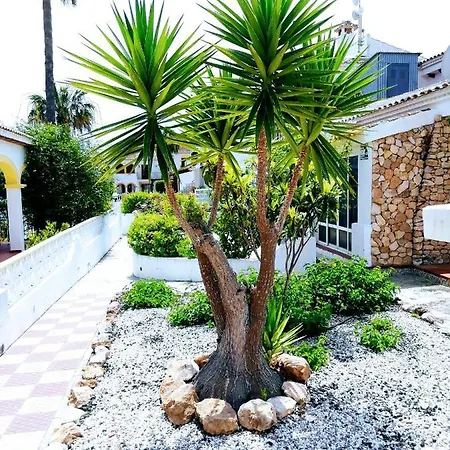 Casa de Férias Welcoming House In With Shared Pool *