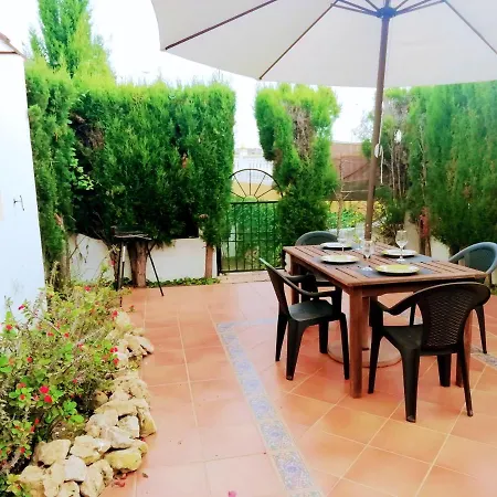 Welcoming House In With Shared Pool Torrevieja